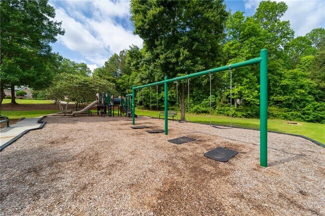 Building Photo - 313 Oak Hill Ln