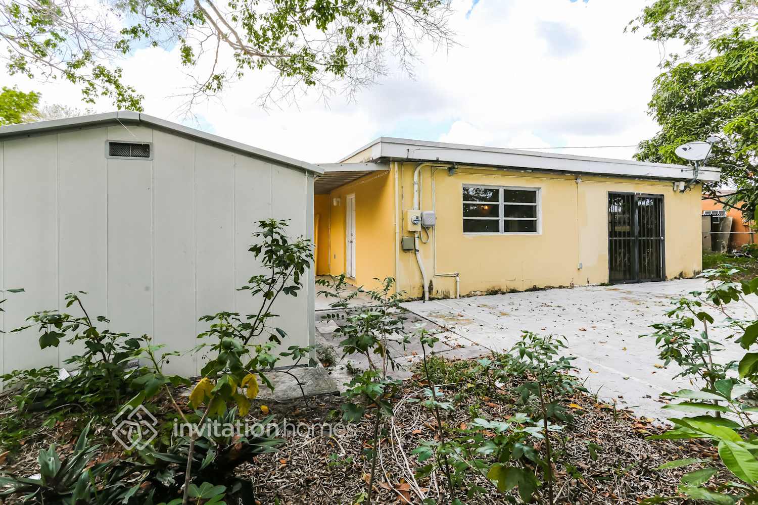 Building Photo - 1270 NW 196th St