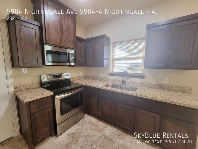 Building Photo - 5904 Nightingale Ave