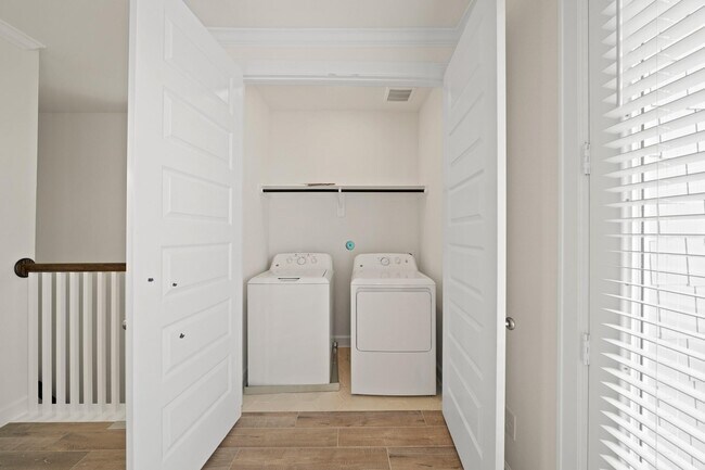 Building Photo - 13305 Moncloa Dr