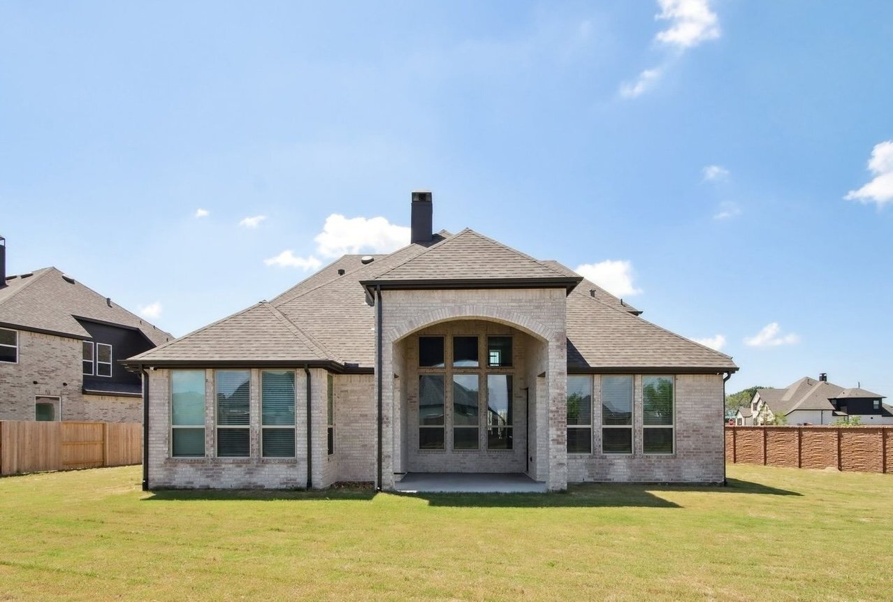 Building Photo - 5203 Fremont Dr