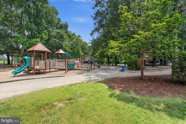 Building Photo - 15605 Everglade Ln