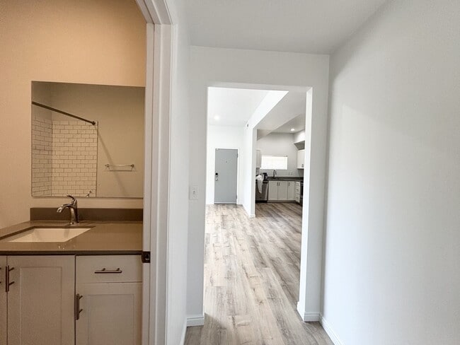Building Photo - 1090 S 1100 E