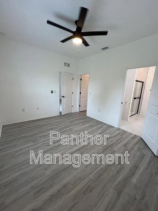 Building Photo - 5042 Bristo St