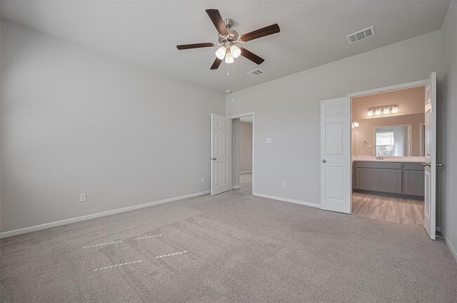 Building Photo - 101 Eliana Shores Dr