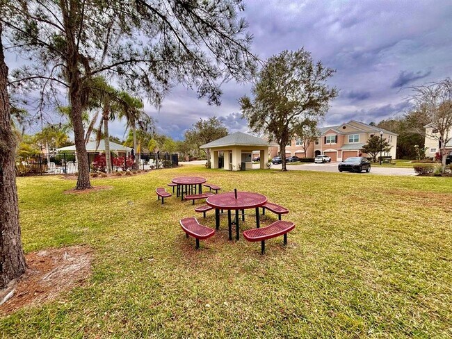 Building Photo - 26618 Castleview Way