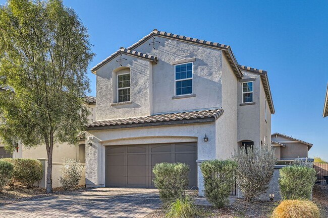Building Photo - 4 Bed 3 Bath Luxury FURNISHED Home for Rent!
