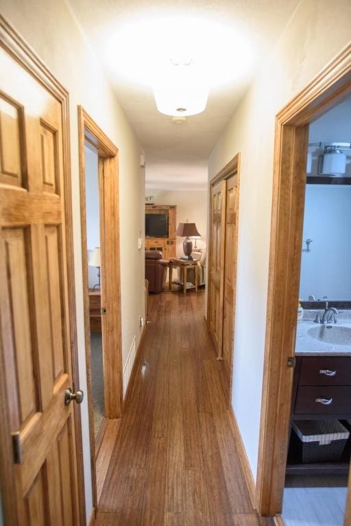 Building Photo - 1821 Raven Ave