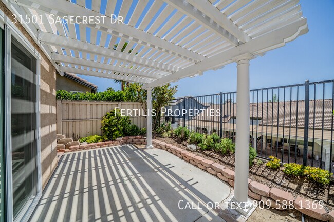 Building Photo - 31501 Sagecrest Dr