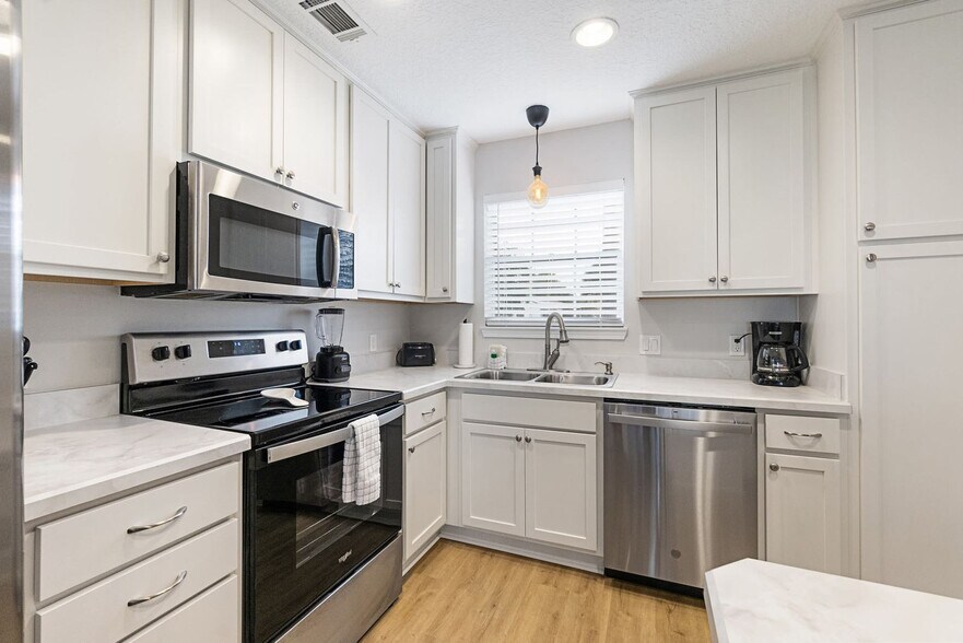 Building Photo - 405 Flagler Blvd