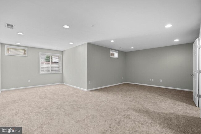 Building Photo - 6704 Saw Mill Ct