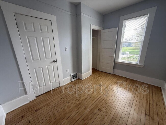 Building Photo - 3109 W Walnut St