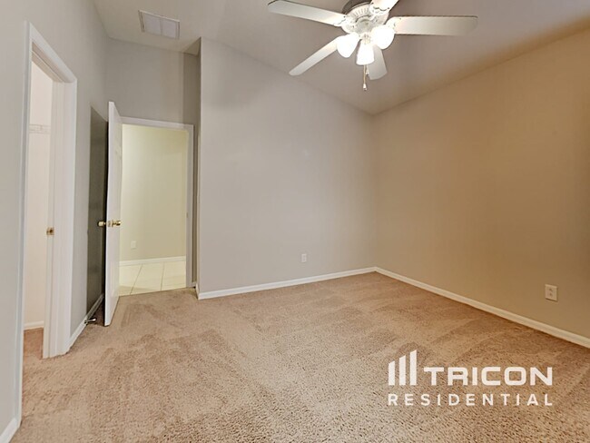 Building Photo - 10610 Little Bend Ln
