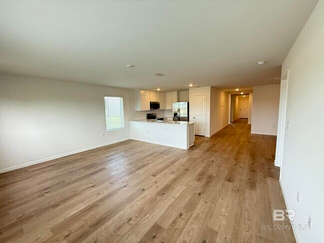 Building Photo - 16223 Eden St