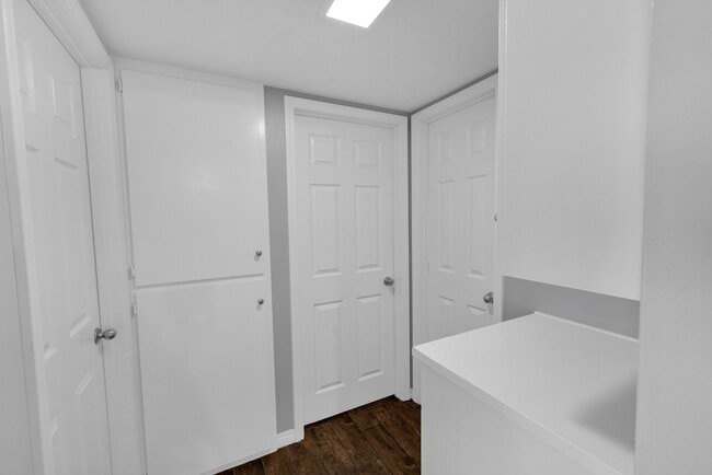 Hallway 2 - 4475 Dale Ave
