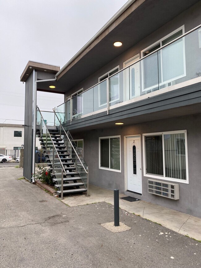 Building Photo - 6821 Ben Ave