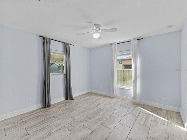 Building Photo - 2924 W Dewey St