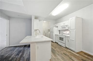 Building Photo - 41410 Juniper St