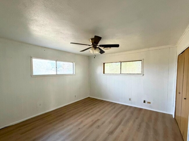 Building Photo - 1202 E San Carlos St