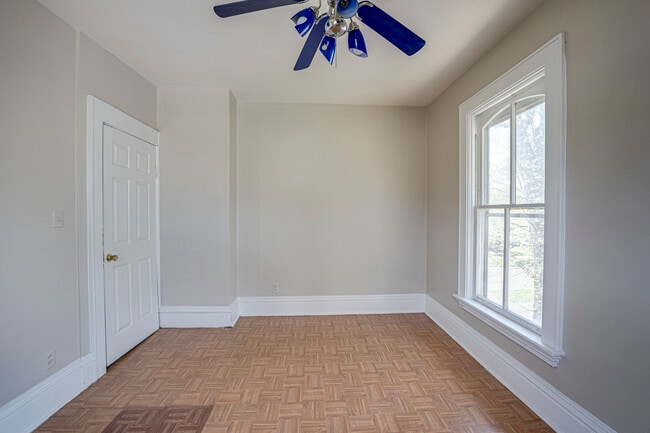 Building Photo - 373 Cedar St