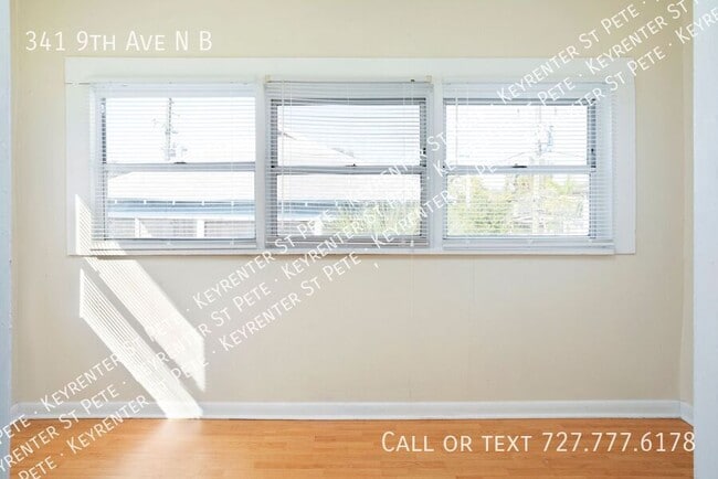 Building Photo - 341 9th Ave NE