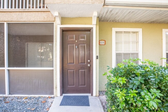 Building Photo - Condo in Desirable Mirabella Community