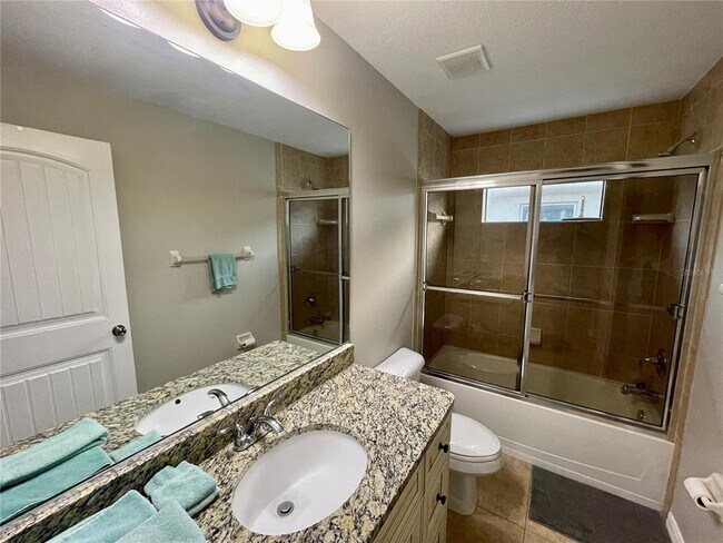 Building Photo - 4819 San Ortebello Dr