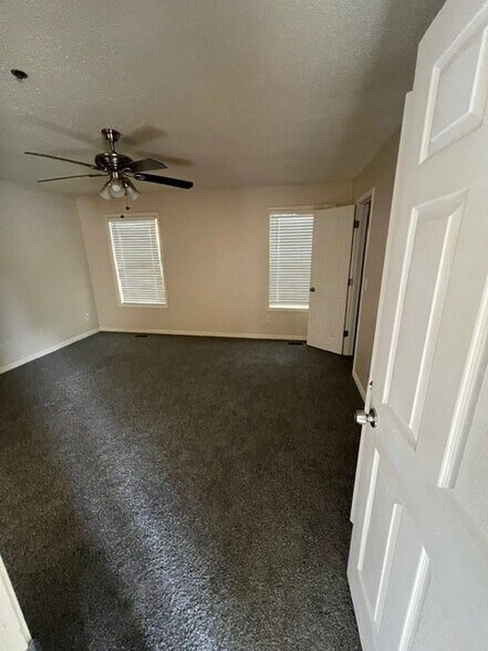 Building Photo - 3519 Lehigh Way