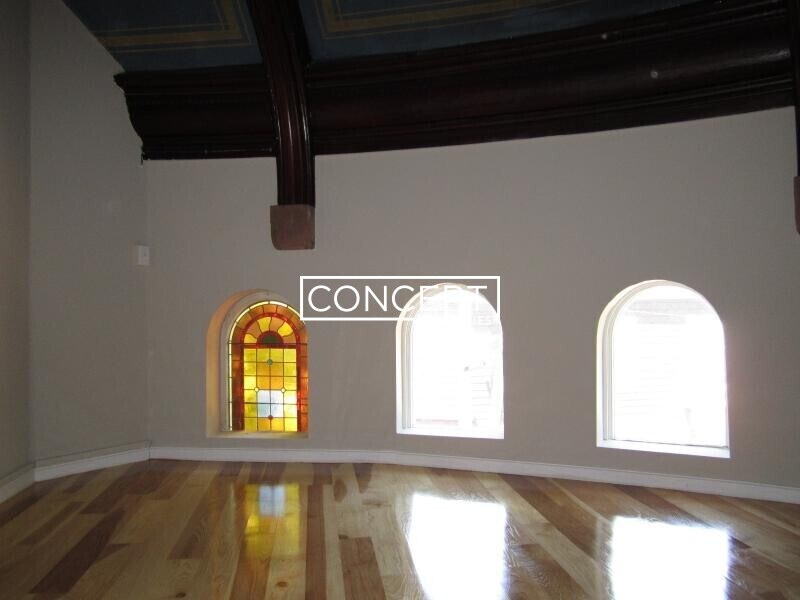 Building Photo - 17 Bow St