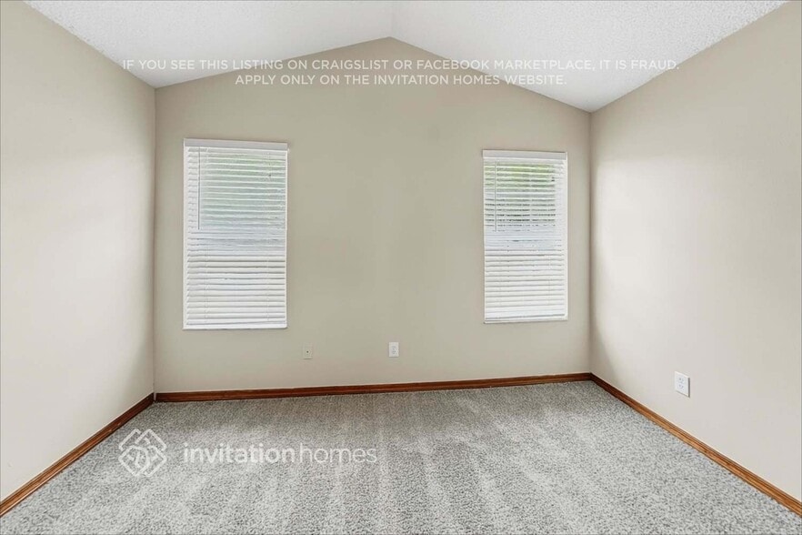 Building Photo - 1603 Chatham Cir