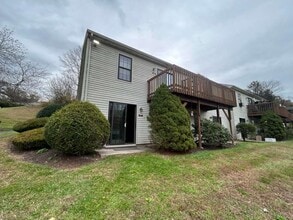 Building Photo - 177 Aspetuck Vlg