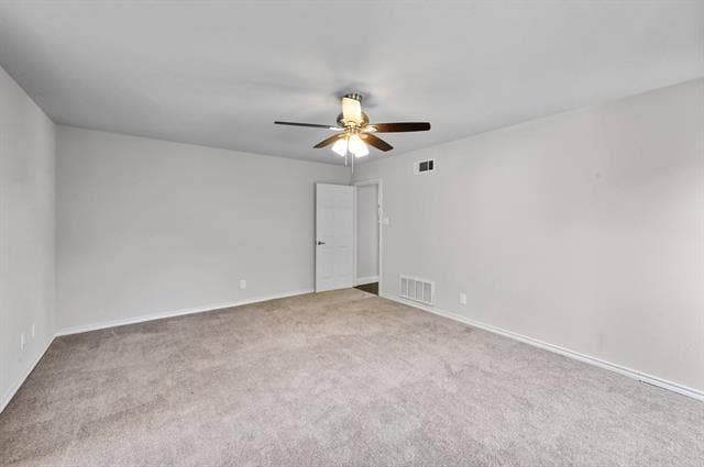 Building Photo - 207 Fresh Meadow Dr