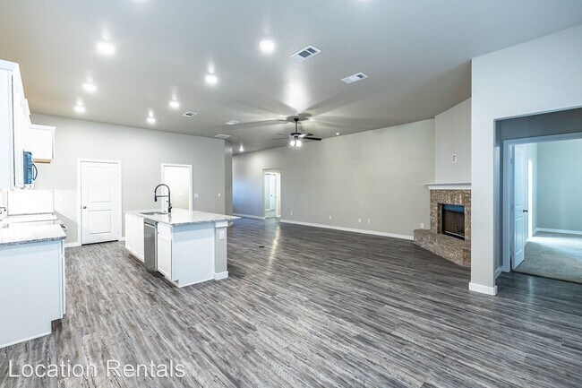 Building Photo - 4 br, 2 bath House - 7528 98th Place