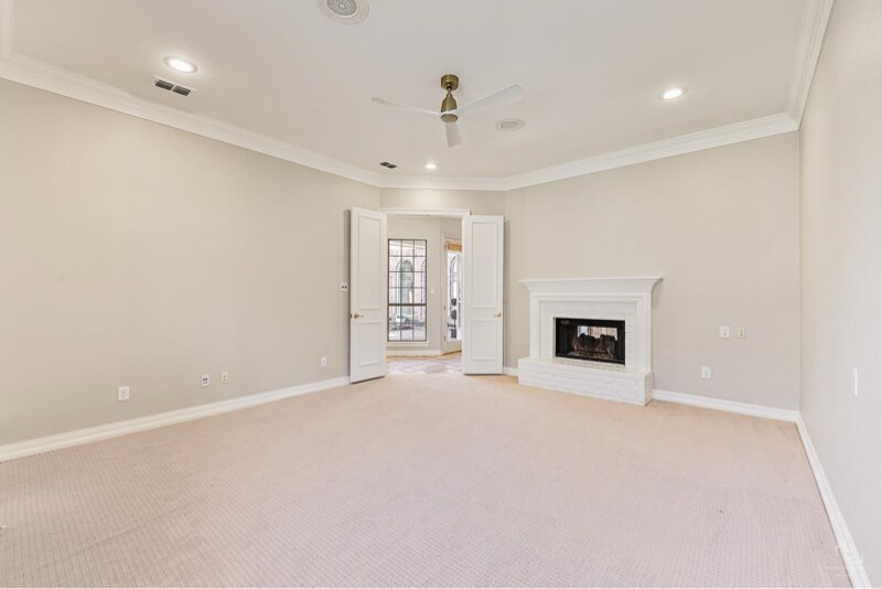 Building Photo - 17105 Vista Tree Cir