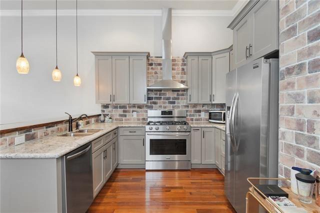 Building Photo - 408 St Maurice Ave