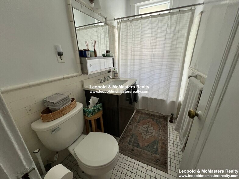 Building Photo - 80 Winchester St