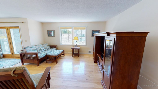 Building Photo - 7 Beachwood Bay Dr