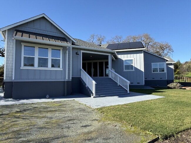 Building Photo - Stunning Hidden Gem with High-End Finishes in Novato