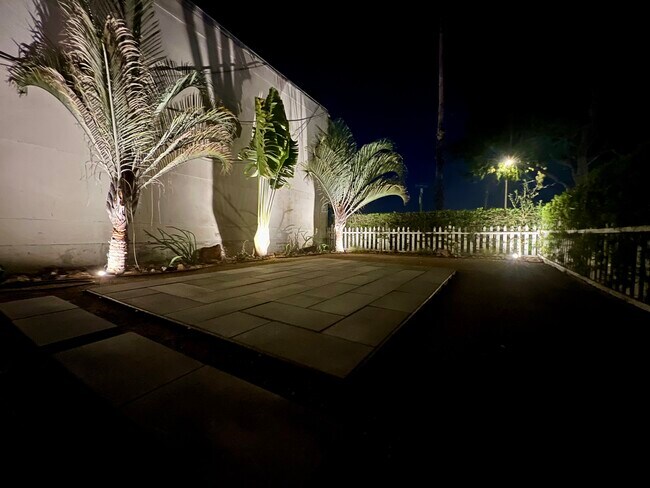 Building Photo - 10 Nieto Ave