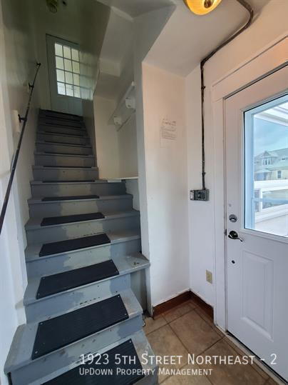 Building Photo - 1923 5th St NE