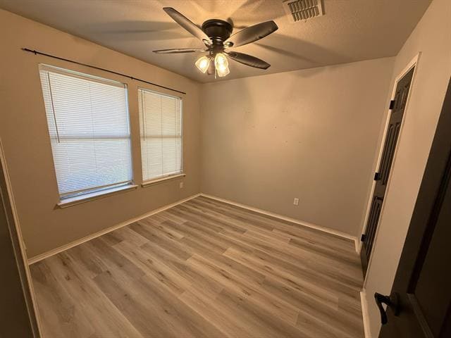 Building Photo - 2841 Bluffs Ct