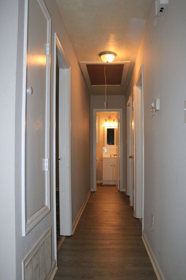 Building Photo - 3109 Jennifer Ct