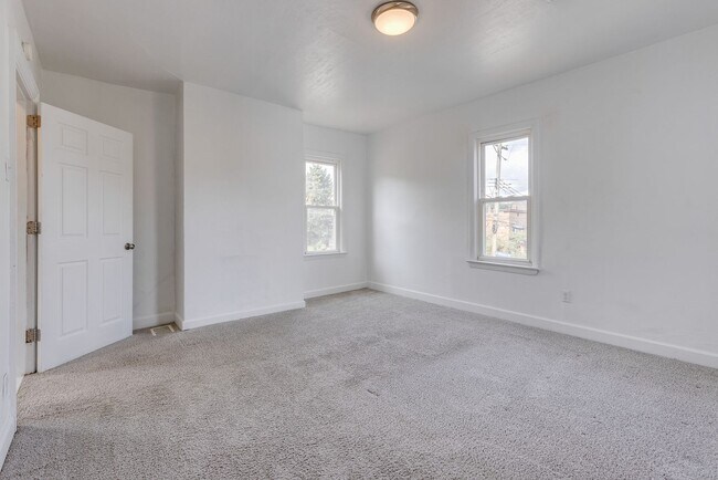 Building Photo - 221 Millbridge St