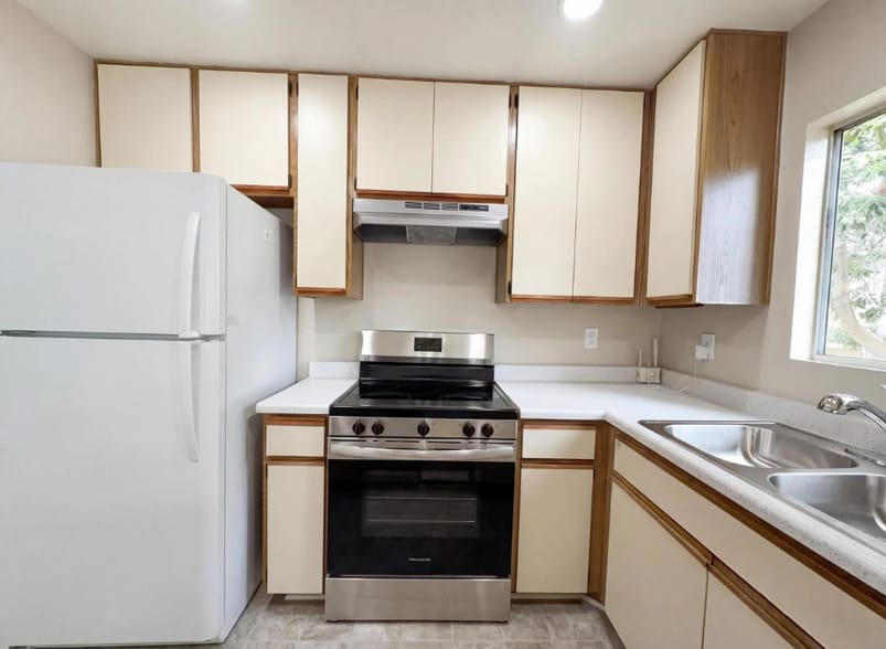 Building Photo - 11231 Avenida De Los Lobos