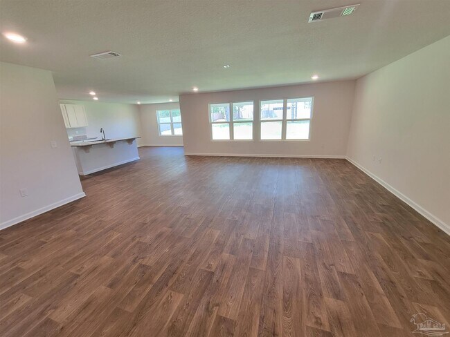 Building Photo - 8016 Twin Cedar Dr