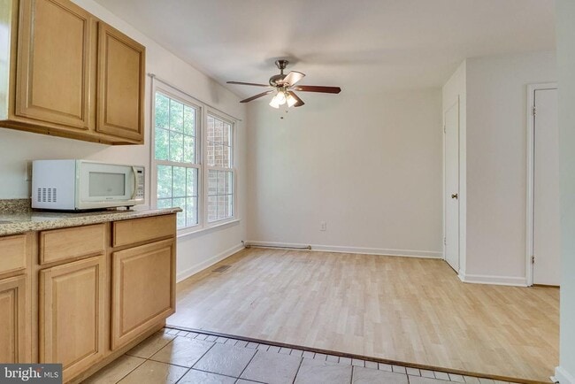 Building Photo - 9911 Whitewater Dr