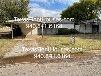 Building Photo - $750 Rent for a Cute Cozy Home!!!