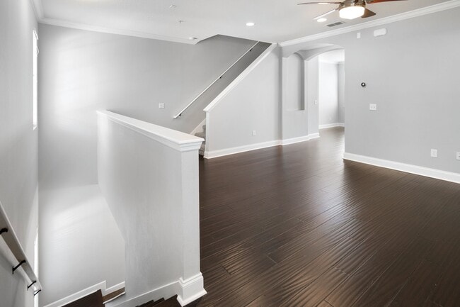 Building Photo - 3111 W De Leon St