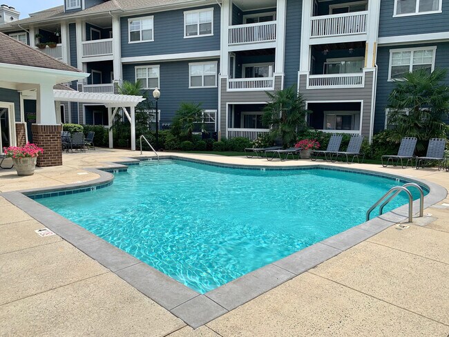 Building Photo - 525 Olmsted Park Pl