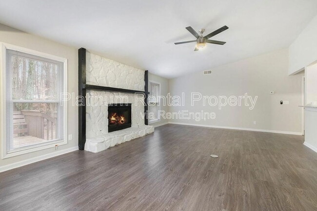 Building Photo - 205 Braided Blanket Bluff